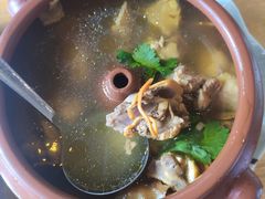 -小厨子私房菜·云南美食店