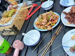 -烤满分·东北烧烤(首经贸店)