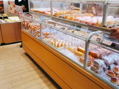 面包甜点陈列柜-好利来(乐堤港店)