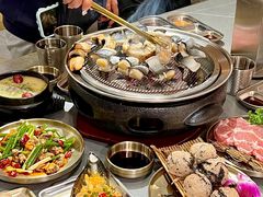 -围炉肉舍•炭烤活鳗•丹东海鲜烤肉(步行街店)