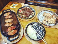 -老东镇啤酒屋海鲜加工·蒸汽海鲜·海鲜烧烤(台东店)