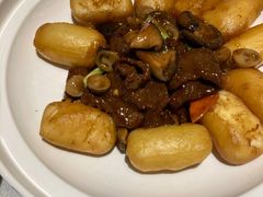脆皮鲜奶拼蚝油牛肉-和记小菜(大宁店)