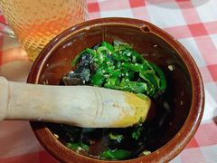 -铁胖子口碑长沙菜·龙虾烧烤(赤岗社区店)