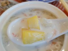 -捷信牛奶甜品世家(学府店)