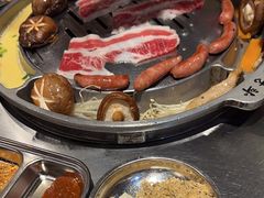 -哈哈碳都·牛肋条无限自助烤肉(台江万达店)