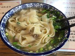 -陇上全荟兰州传统牛肉面(延吉路店)