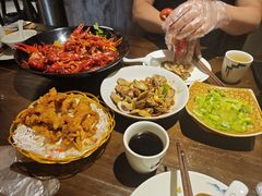-聚汇三少·龙虾·中餐厅(莫邪路新天地店)