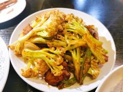 叉烧炒菜花-港澳烧卤馆