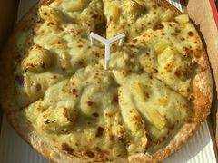 -必胜客(宝杨路宅急送店)