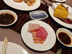 -广州万富希尔顿酒店·感趣自助餐厅·金秋蟹宴生蚝海鲜刺身