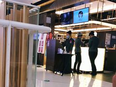 -捞王锅物料理(上海世茂广场店)