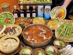 -阿山卓·野生菌火锅·纳西火塘烤肉