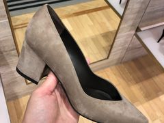 -STUART WEITZMAN(静安嘉里中心店)