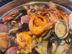 -锅老头海鲜铁锅炖