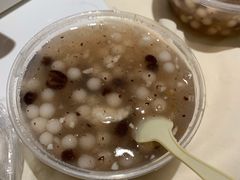 -芳婆糕团店(王府大街店)
