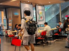 -麦当劳(轻轨曹杨路店)