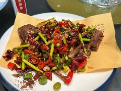 -川流不息·地道川菜·小龙虾(松东路店)