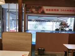 -阿瓦山寨·湘菜现炒·剁椒鱼头王(咸阳总店)
