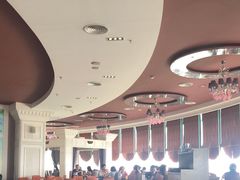 -荣誉国际酒店-云顶旋转餐厅