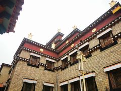 -噶丹松赞林寺