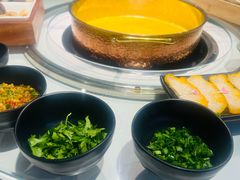 -花菇朵·云山雀 ll 野生菌锅·野果酸汤·精品滇菜(万柳店)