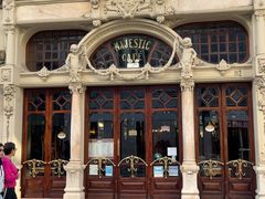 -Majestic Café