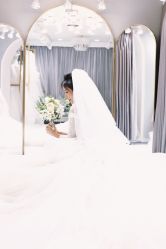 -衣贝姿婚纱礼服馆