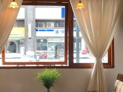 靠窗位-Ginko银子(青龙街店)