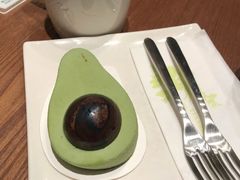 绿色星丸子蛋糕-星巴克臻选(上海虹桥新天地三店)