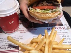 -The Habit Burger Grill 哈比特汉堡(复兴soho店)