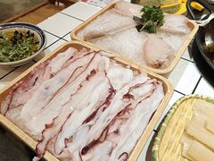 -旧街市鲜货老火锅(大光路店)