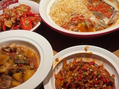 -爱碗亭·鲜炒湖南菜(壹城中心店)