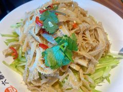 -六泰居·尔滨地标·东北菜(松北店)