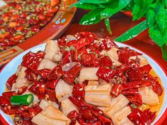 -烧哥美蛙肥肠鱼火锅·十五年社区店