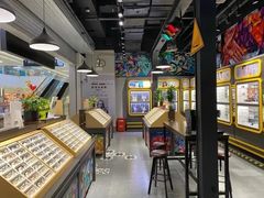 -镜客眼镜(浦江欢乐颂店)