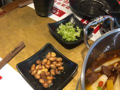 -左庭右院鲜牛肉火锅(金山万达店)