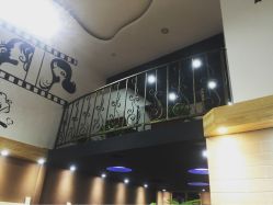 -明洞造型精品烫染