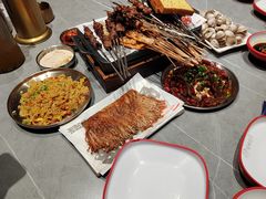 -丽伟的串·烧烤·砂锅(季景天地店)