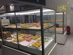 面包甜点陈列柜-奈雪的茶(市百一店)