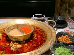 买牛蛙赠以下锅底-哥老官重庆美蛙鱼头(日月光店)