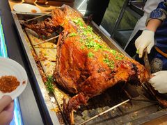 -金马门国际美食百汇(珞喻路店)
