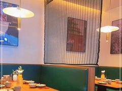 大堂-青年公社烤鸭(宝杨宝龙广场店)
