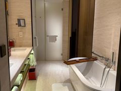 -上海衡山路十二号华邑酒店