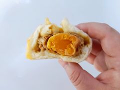 咸蛋黄超人包-老陶包子铺(南大西南村店)