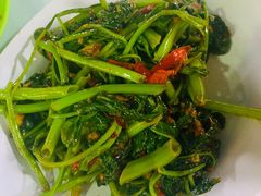 -明记烧鱼美味店