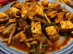 -六福烧烤酒馆(秦隆步行街店)