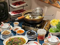 -邹开喜·小海鲜醉鸡煲·潮汕鲜切牛肉店(襄阳北路店)