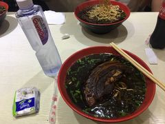 -小龙大肉面馆