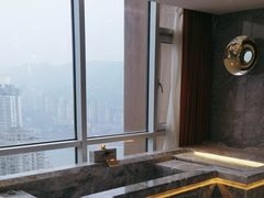 -Ting无边际江景酒店(重庆解放碑云端之眼店)