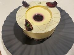 樱桃意式鲜奶酪-潮一不贰·法式甜品·生日蛋糕·西式简餐(外滩店)